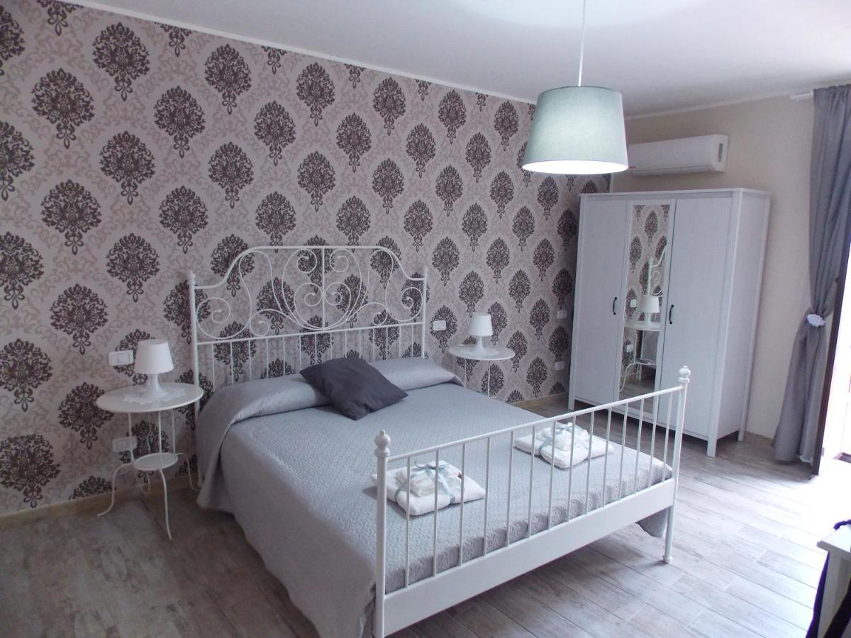 Il Vicoletto Bed & Breakfast Frascineto Exterior photo