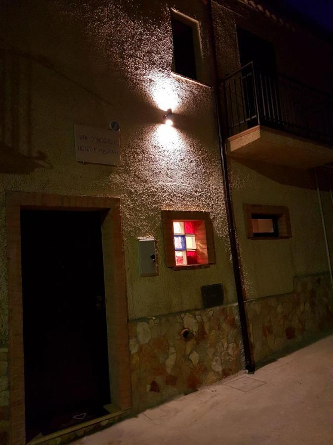 Il Vicoletto Bed & Breakfast Frascineto Exterior photo
